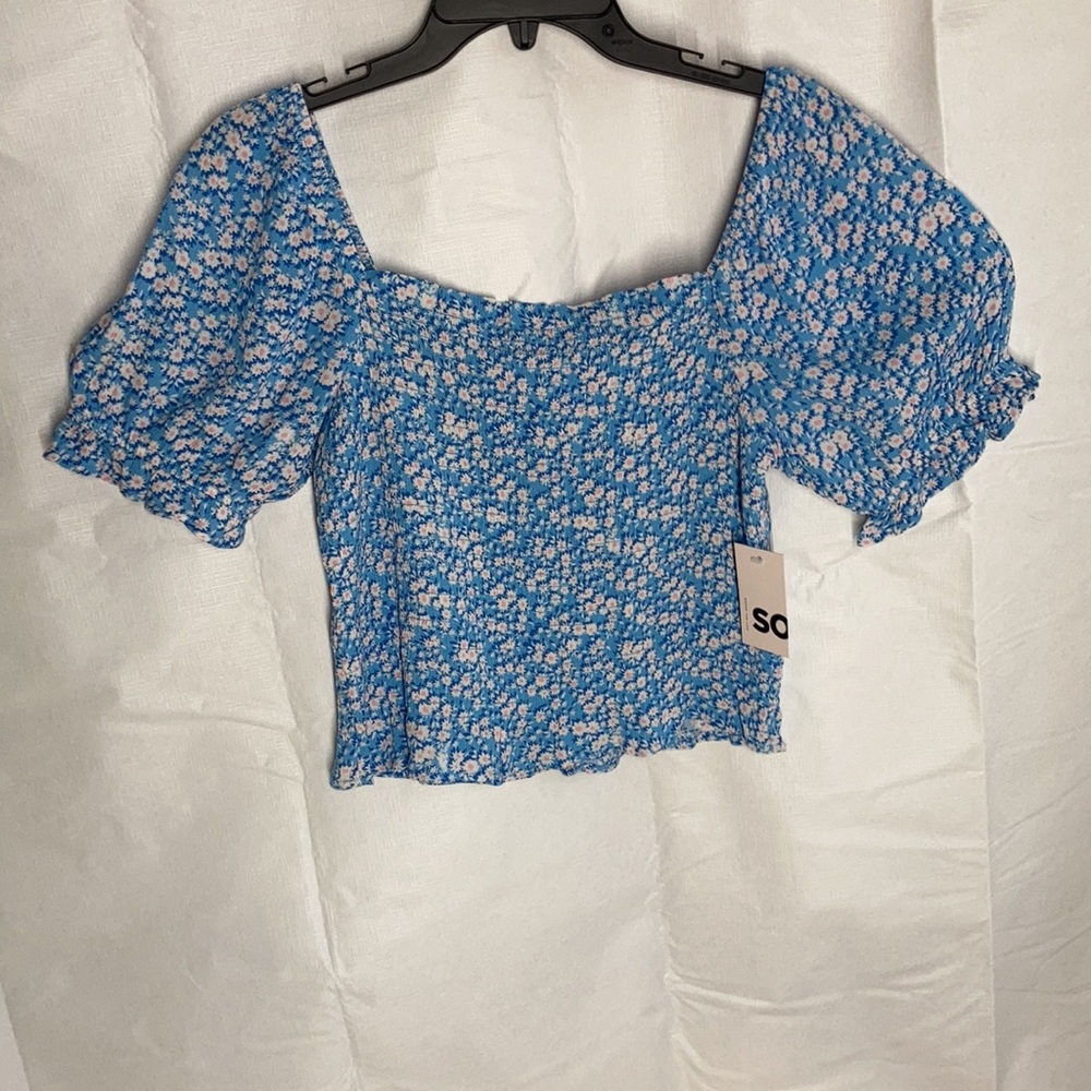 3/$24 So top blue floral print puff sleeve smocked crop top boho casual L jr - Picture 12 of 17